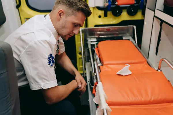 Da li zdravstveno osiguranje pokriva sanitetski prevoz pacijenata?